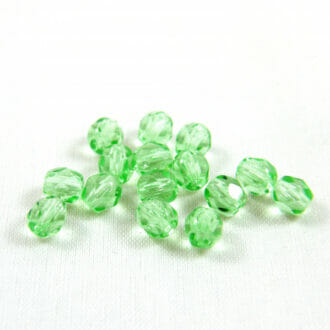 Broušené korálky 4mm, barva světle zelená 50520