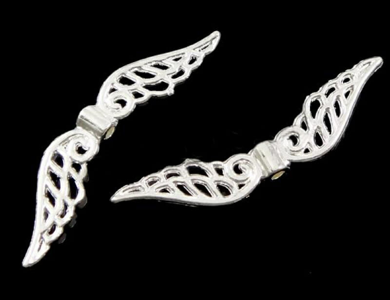 Kovové korálky křídla 32x7x2 mm, barva stříbro 1 Kovové korálky křídla 32x7x2 mm, barva stříbro