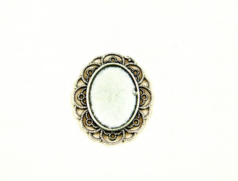 Kotlík oválný, rozměr 34x40x3mm, barva starostříbro 1 Kotlík oválný, rozměr 34x40x3mm, barva starostříbro