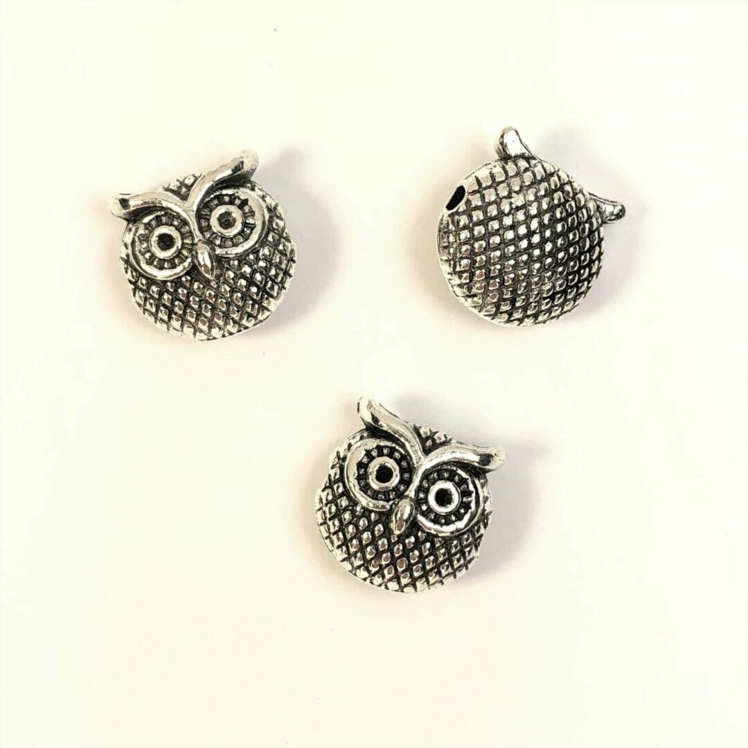 Kovové korálky, sova 11x11x8mm, barva starostříbro 1 Kovové korálky, sova 11x11x8mm, barva starostříbro
