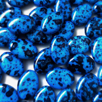 Korálek mačkaný, tvar šváb, rozměr 20x11mm, barva sytě modrá, zušlechtění poprsk blue