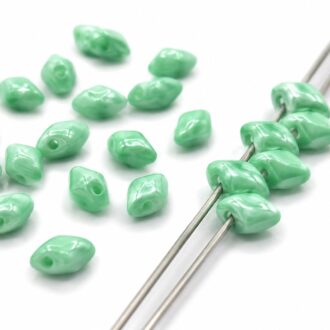 Dvoudírkové korálky Vario 5x3mm, barva  M 007-zelená